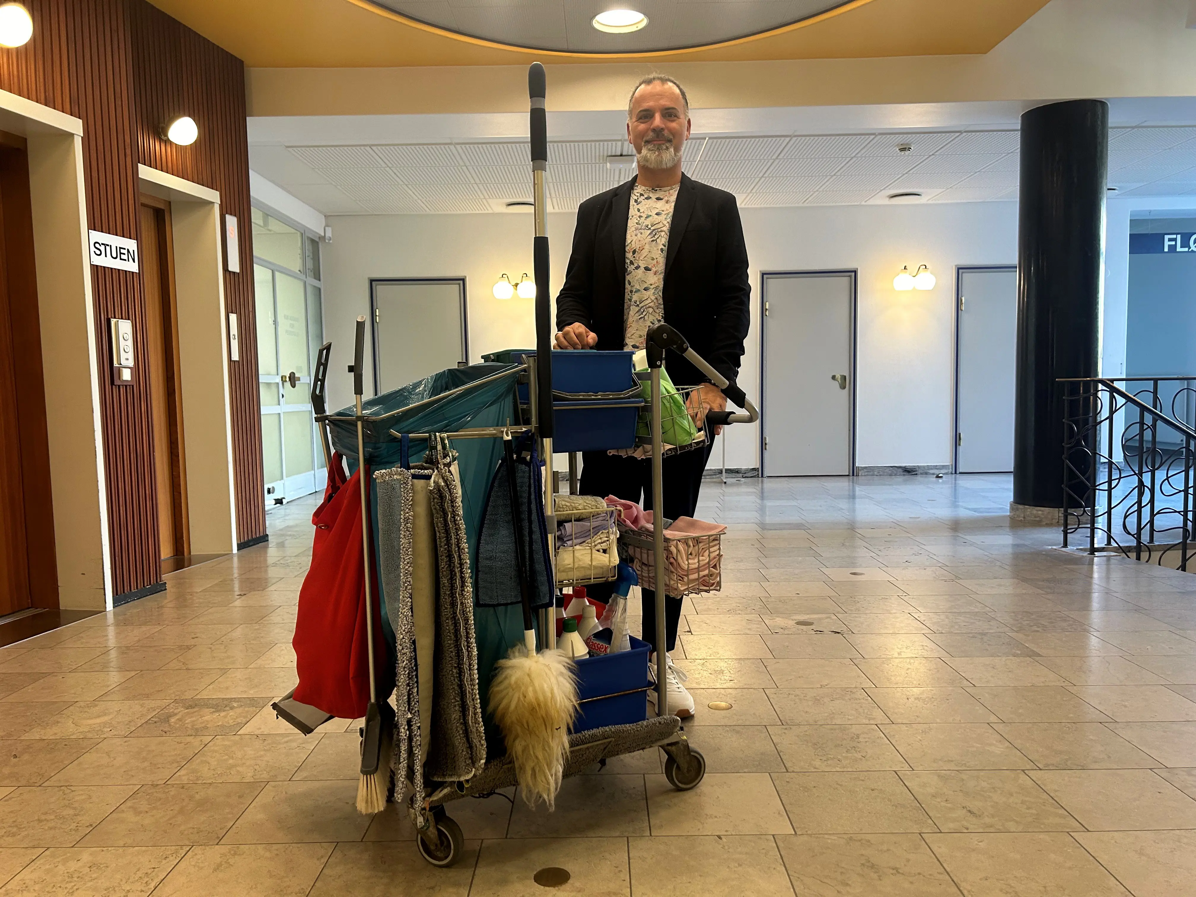Tomislav Šimičević Sørensen er rengøringsleder i Hvidovre Kommune. Kendes også som Tomas Sørensen